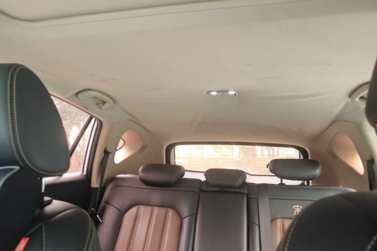 Used BYD Song 2017 Gaishe Upgrade Edition 1.5TID Automatic Elite Model
