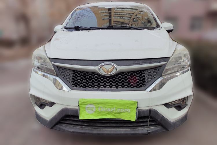 Used HYOSOW H3 2015 1.5L manual Comfort trim level Front