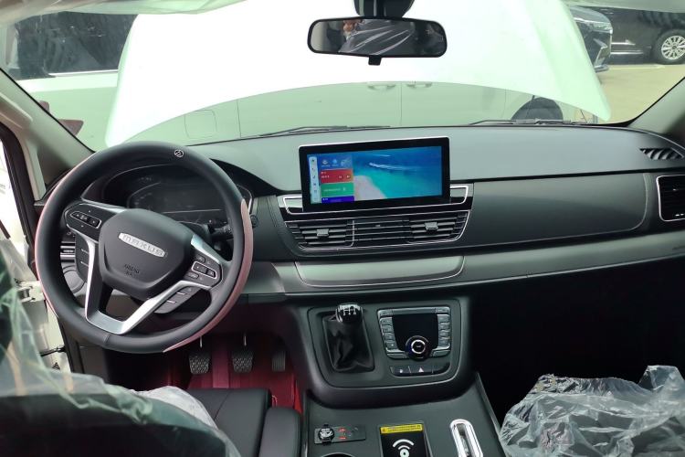 Used SAIC MAXUS G10 2025 2.0L Manual Multi-Function Version Gasoline 7 Seats