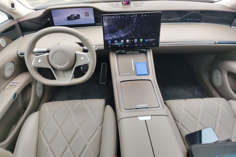 Used Hima Stelato S9 2025 Extended-Range Ultra Center Console