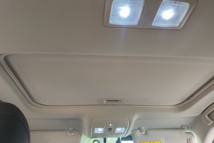 Used Mazda CX-8 2019 2.5L Two-Wheel Drive Prestige Version Headliner