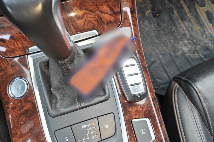 Used Dongfeng Aeolus A9 2016 1.8T Flagship Model