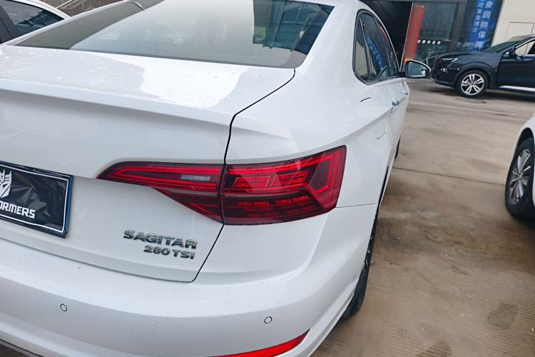 Used Volkswagen Sagitar 2020 280TSI DSG Comfort Version China VI Standard Right Rear Taillight