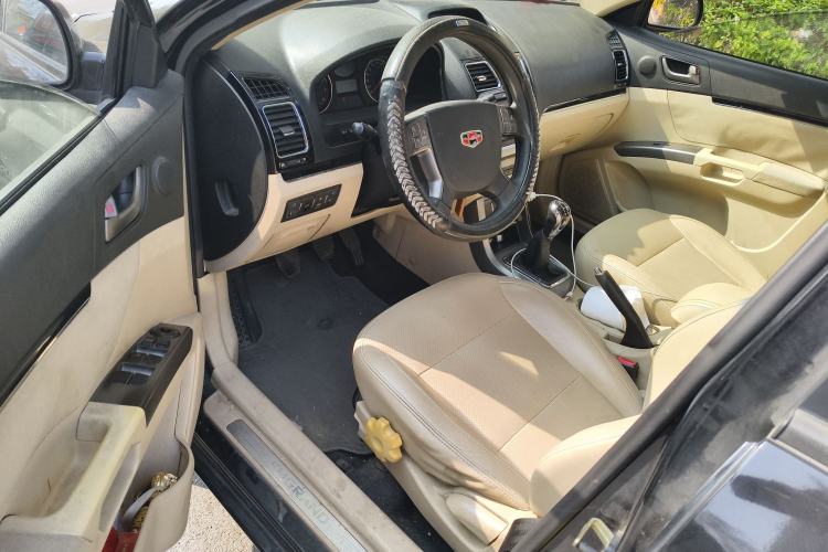 Used Geely Auto Classic Emgrand 2013 Sedan 1.8L Manual Elite Model
