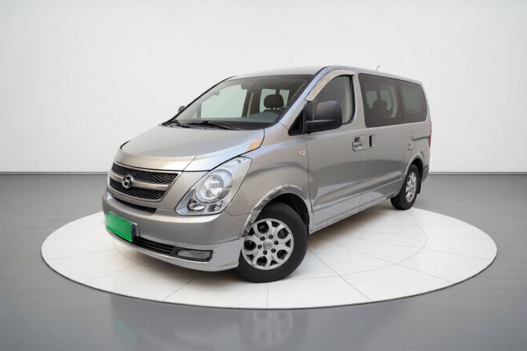 Used Hyundai H-1 Starex 2011 2.4L Luxury Edition
