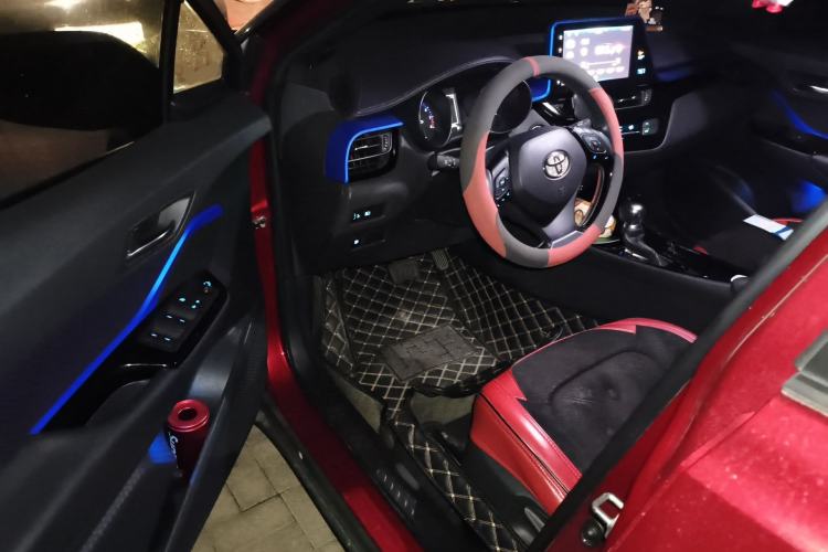 Used Toyota IZOA 2018 2.0L Yichi Edition China V Standard