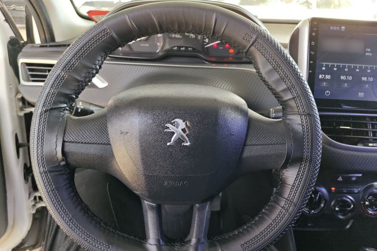 Used Peugeot 2008 2015 1.6L Automatic Playcool Edition