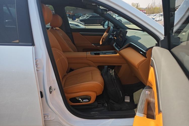 Used Dongfeng eπ eπ008 2025 210 Ultra Range-Extended Version 5 Seats
