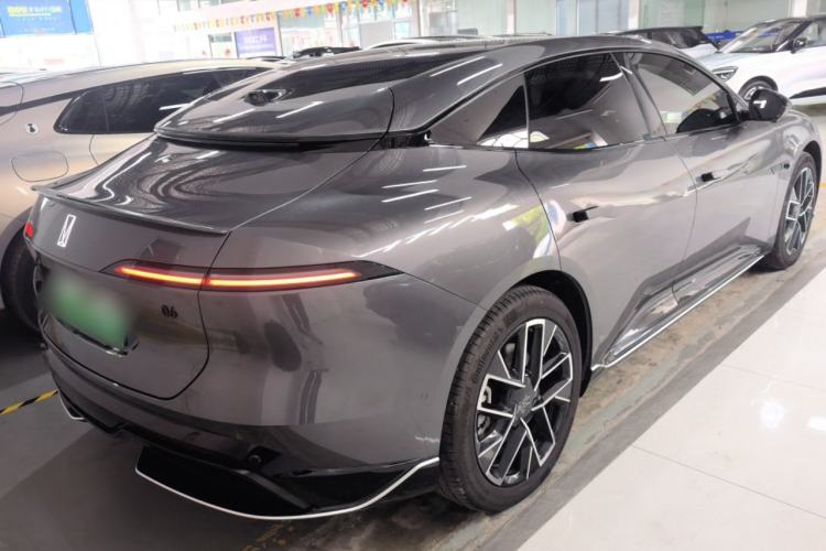 Used Avatr 06 2025 Ultra Pure Electric Edition Rear Right 45 Deg