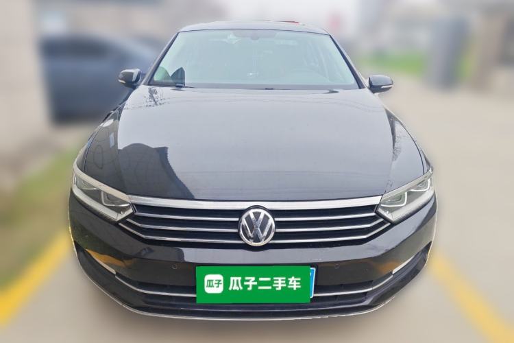 Used Volkswagen Magotan 2017 330TSI DSG Luxury Model