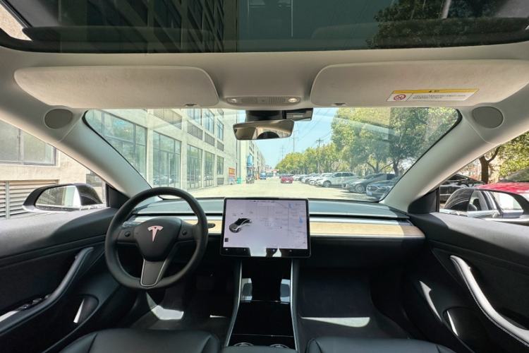 Used Tesla Model 3 2020 Revised Version Standard Range Rear-Wheel Drive – Upgraded Edition Interior 1