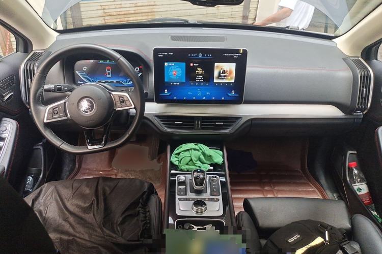 Used BYD Tang New Energy 2019 EV600D Four-Wheel Drive Smart Connect Genesis Edition Center Console