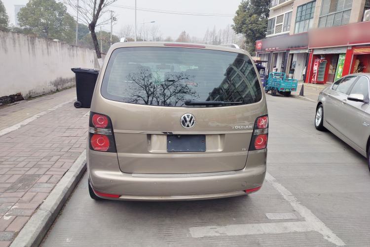 Used Volkswagen Touran 2015 1.4T Manual Comfort Edition 5-Seater
