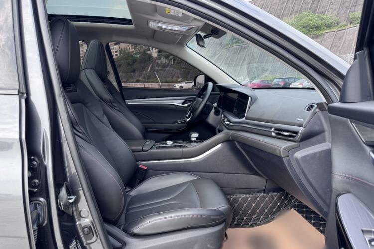 Used CHANGAN CS75 PLUS 2022 2.0T Automatic Pilot Version Interior 3