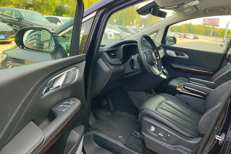 Used Hongqi HQ9 PHEV 2024 2.0T Four-Wheel Drive Luxury Edition Driver Seat