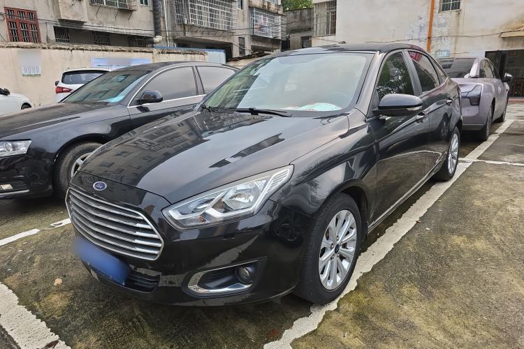 Used Ford Escort 2015 1.5L Automatic Fashion Model