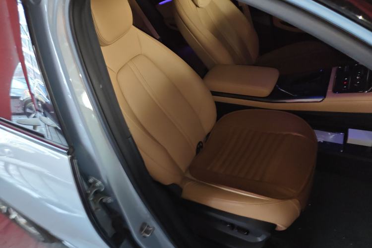 Used Nio ES6 2022 100kWh Performance Version Right Front Seat