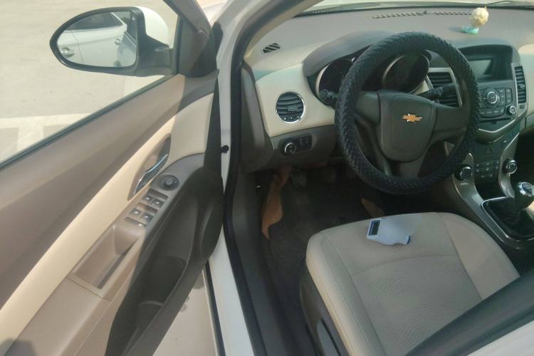 Used Chevrolet Cruze 2015 1.5L Classic SE MT