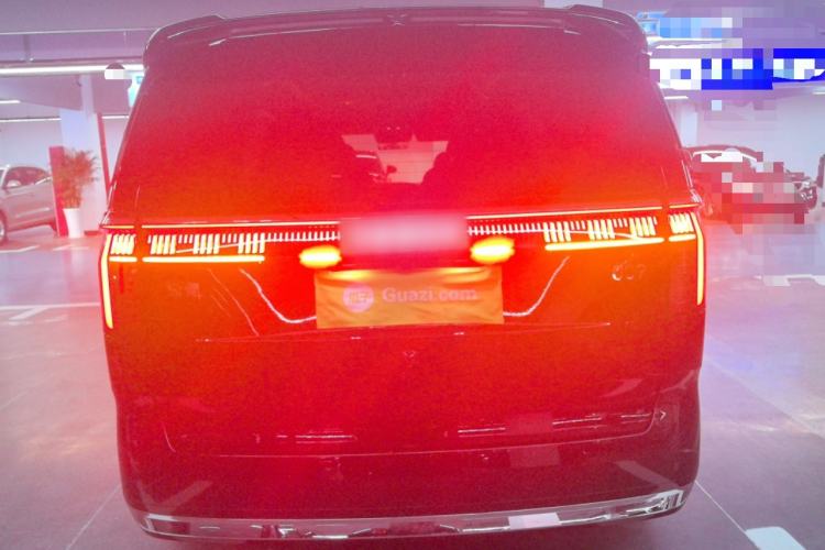 Used Zeekr 009 2024 7-Seater Walk-Through Version Four-Wheel Drive 108 kWh
