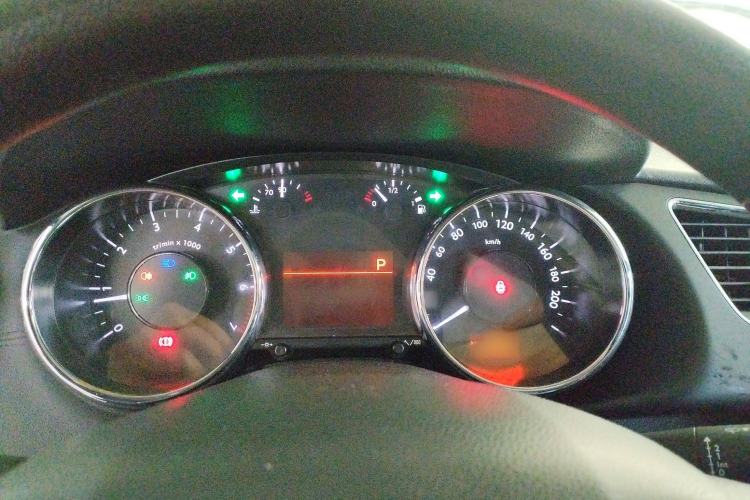 Used Peugeot 3008 2016 2.0L Automatic Classic Edition
