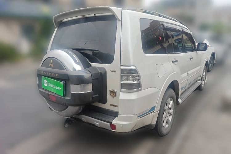 Used Mitsubishi Pajero 2018 3.0L Automatic Prestige Edition
