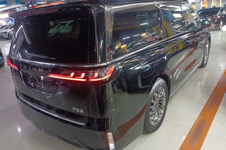 Used VOYAH Dream 2022 Low-Carbon Edition Dream+ Smart Enjoyment Package
