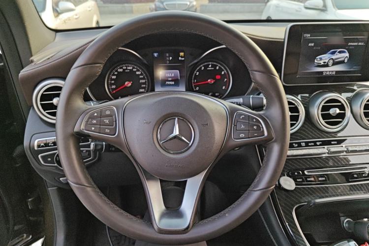 Used Mercedes-Benz GLC 2017 GLC 260 4MATIC Luxury Model
