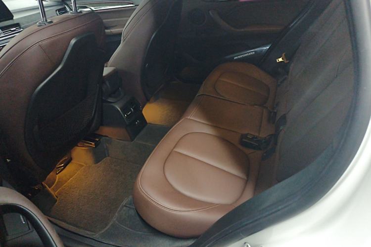 Used BMW X1 2020 xDrive25Li Luxury Edition Interior 3