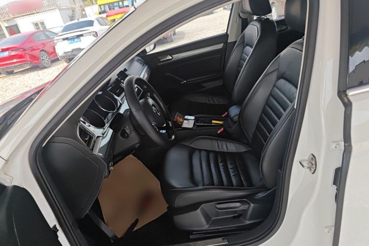 Used Volkswagen Lamando 2018 280TSI DSG Comfort Edition
