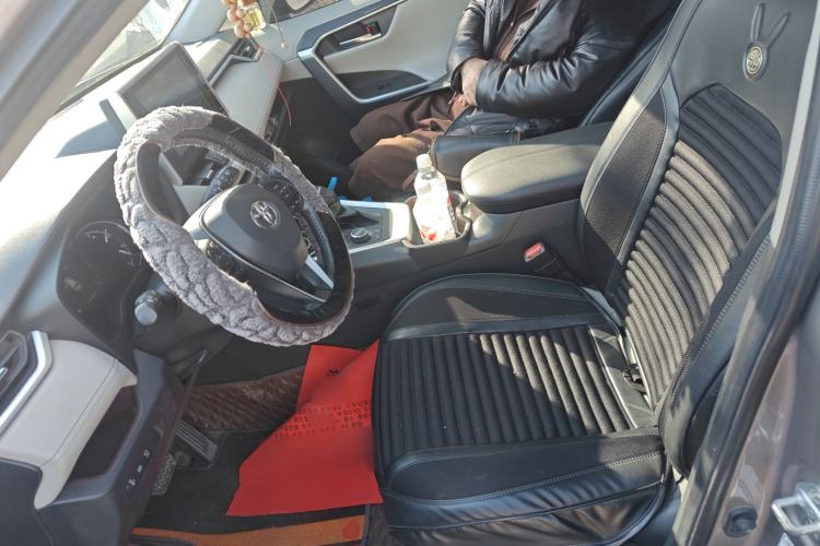 Used Toyota RAV4 2020 2.0L CVT Four-Wheel Drive Prestige Edition