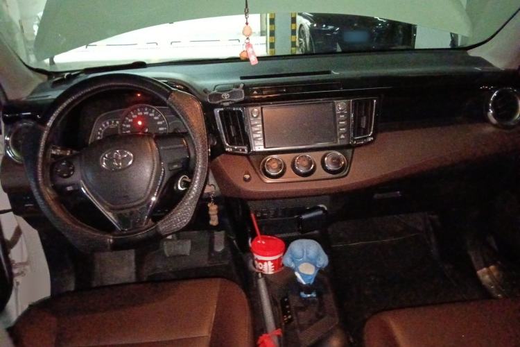 Used Toyota RAV4 2013 2.0L CVT Two-Wheel Drive Urban Edition
