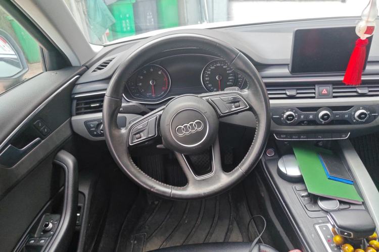 Used Audi A4L 2019 40 TFSI Ambition China VI
