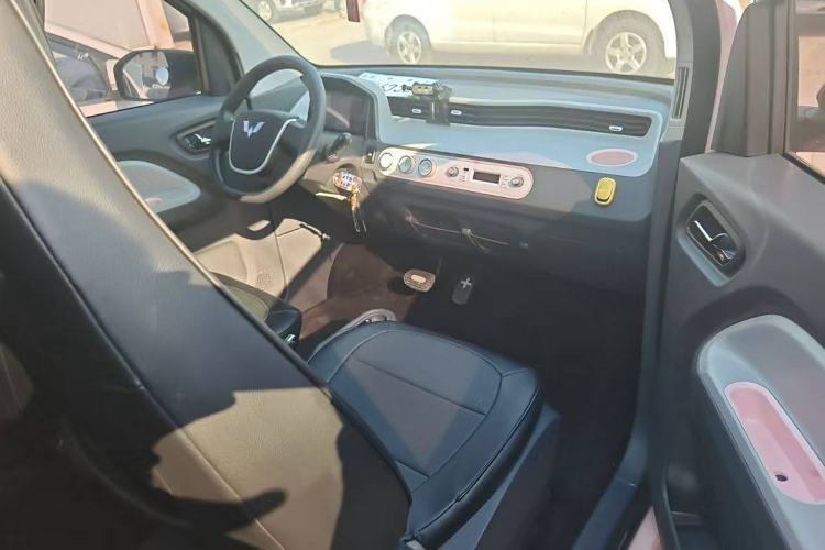 Used Wuling Hongguang MINIEV 2021 Macaron Premium Model – Lithium Iron Phosphate