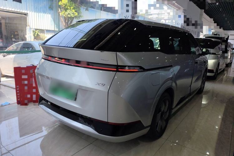 Used XPeng X9 2024 702 Ultra-Long Range Max