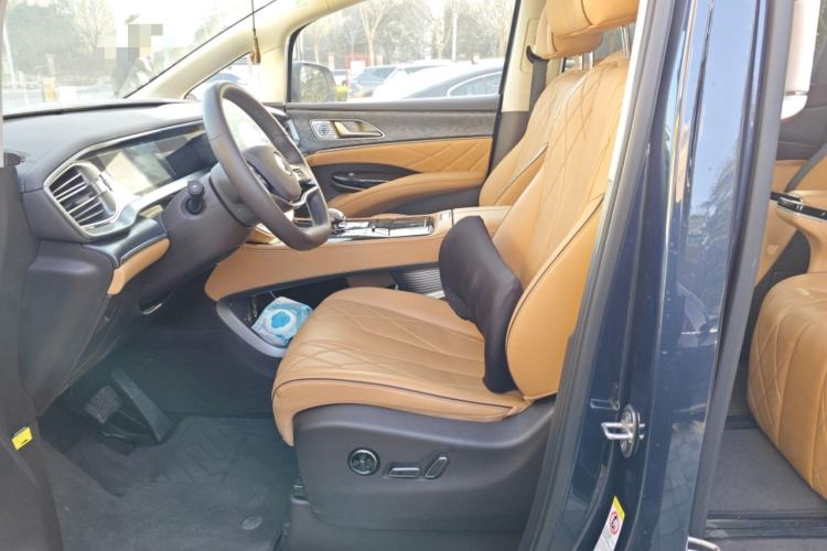 Used Denza D9 2024 EV 620 Premium Model