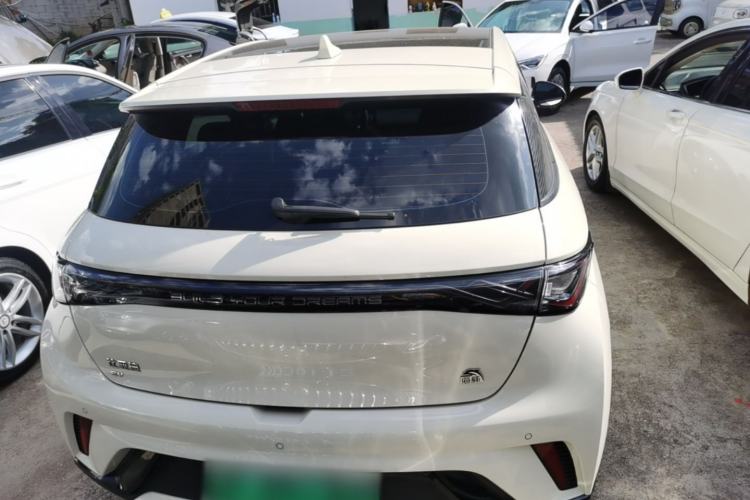 Used BYD Dolphin 2023 420 km Fashion Edition
