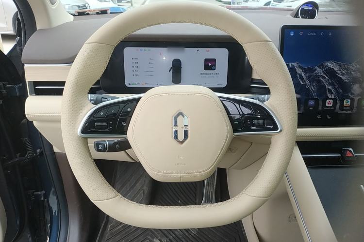 Used Hima AITO M7 2024 1.5T Intelligent Drive Rear-Drive Ultra Version 5 Seats Steering Wheel