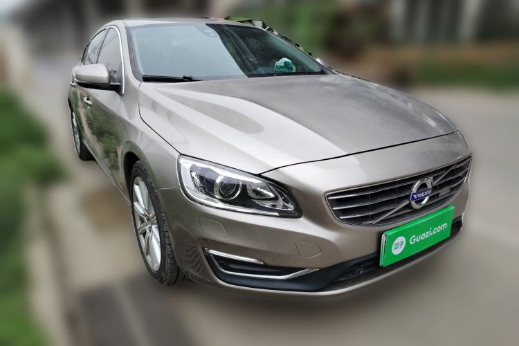 Used Volvo S60 New Energy 2015 S60L E-Drive Hybrid T6 Smart Drive Edition Front Right 45 Deg