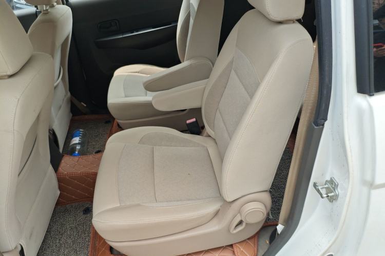 Used Wuling Hongguang 2014 1.5L S Standard Version Left Rear Seat