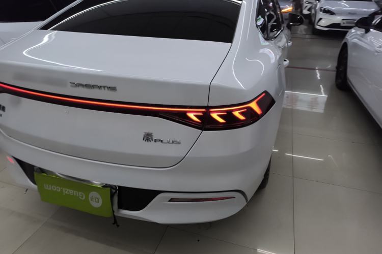 Used BYD Qin PLUS 2024 HONOR Edition DM-i 55KM Leading Model
