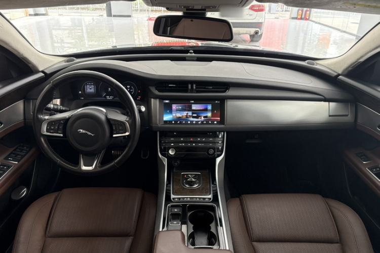 Used Jaguar XFL 2018 XFL 2.0T 250 PS Luxury Edition