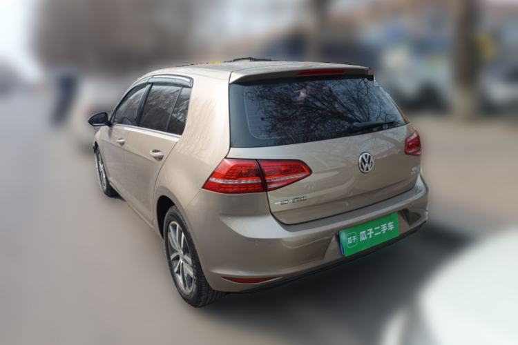 Used Volkswagen Golf 2016 230TSI Automatic Luxury Version
