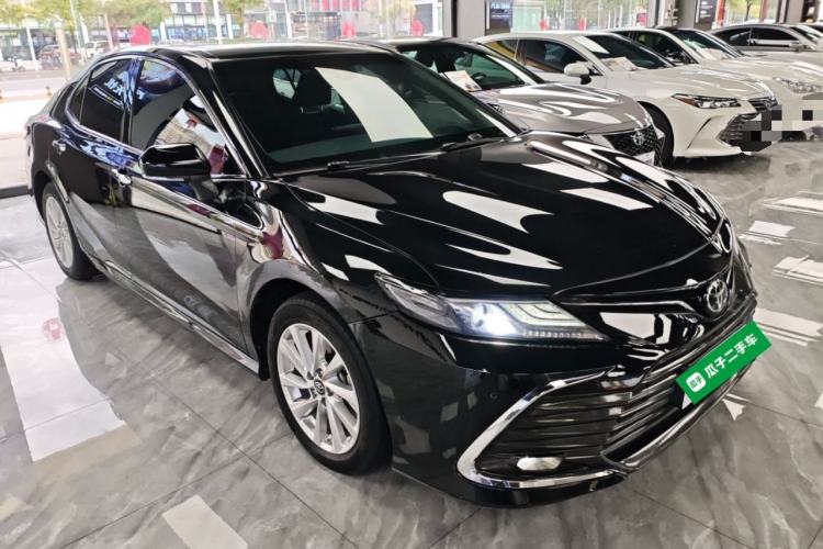 Used Toyota Camry 2021 2.0G Luxury Edition
