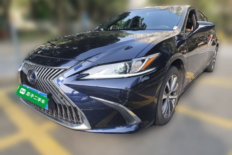 Used Lexus ES 2020 300h Premier Edition