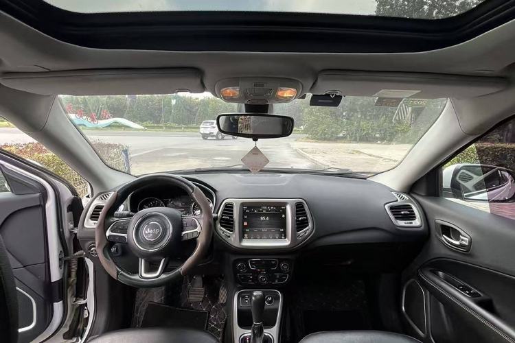 Used Jeep Compass 2017 200T Automatic Family Edition