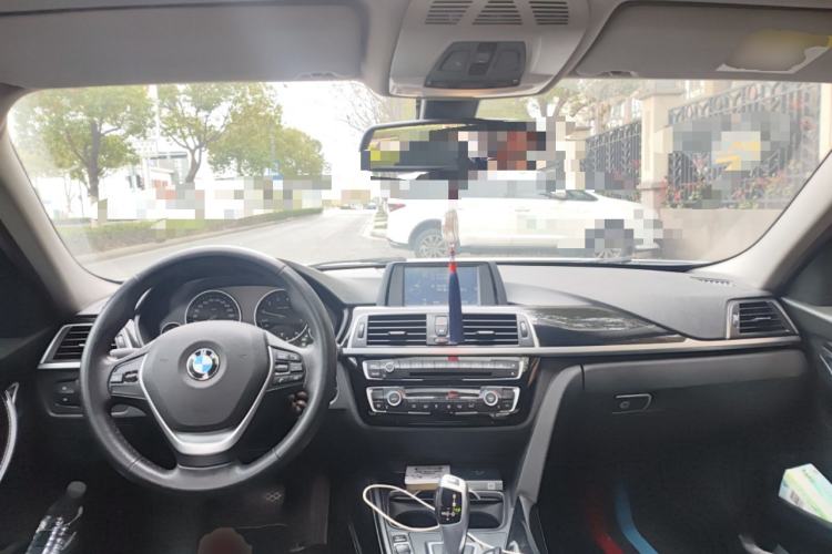 Used BMW 3 Series 2017 320Li Fashion Model
