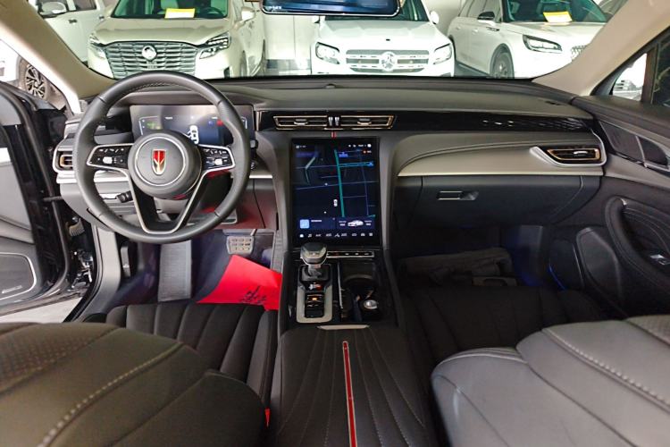 Used Hongqi H5 2024 1.5T DCT Smart Connect Flagship Edition Center Console