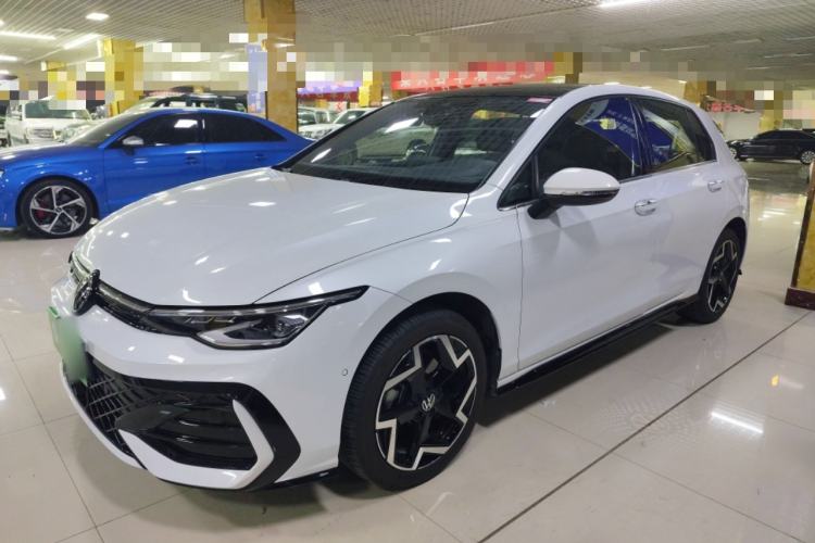 Used Volkswagen Golf 2025 300TSI R-Line
