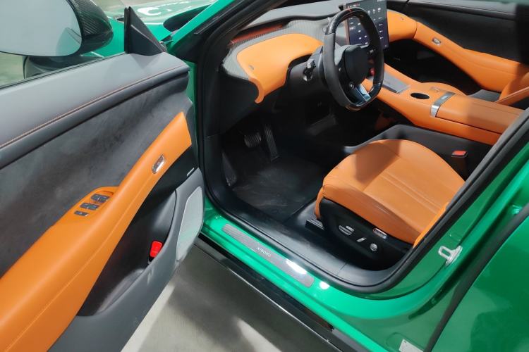 Used Xiaomi Auto YU7 2025 Ultra-Long Range High-Performance All-Wheel-Drive Max Edition
