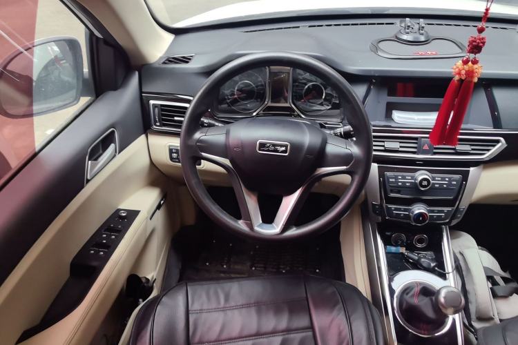 Used Zotye Domy X5 2017 Value Edition 1.6L Manual Fashion Model
